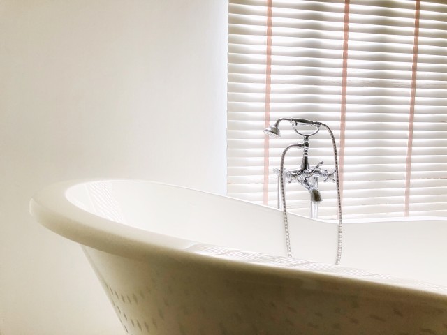 Bathtub-Replacement--in-Pflugerville-Texas-bathtub-replacement-pflugerville-texas.jpg-image
